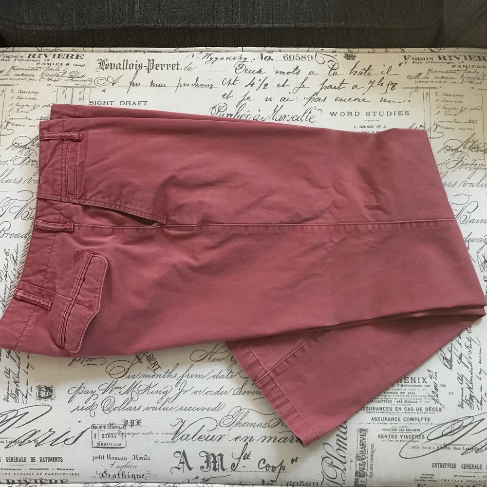 Dockers faded red dress pants